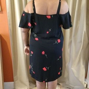 Ashley Graham Dresses - Black cold shoulder dress with red rose design Ashley Graham Dresses - Black cold shoulder dress with red rose design